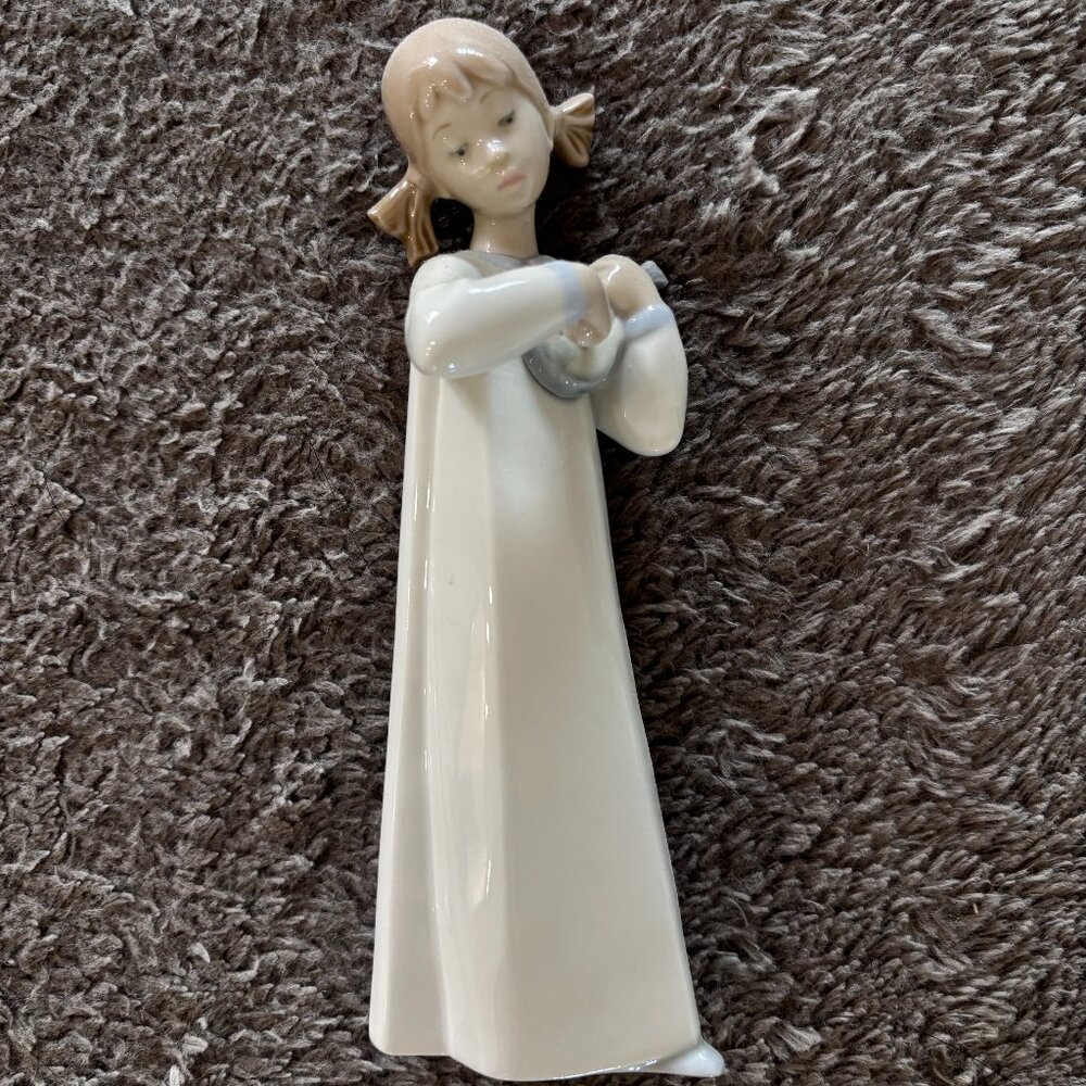 Lladro Figurine, Girl With Guitar, (4871)